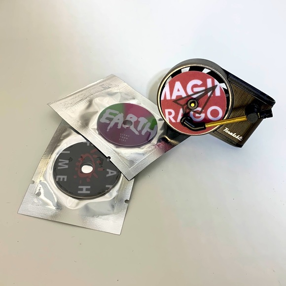 Record player turntable car air freshener - Picture 1 of 5